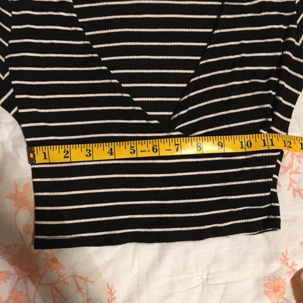 ❌ SOLD ❌ pacsun • nollie • striped crop top • - Picture 5 of 5